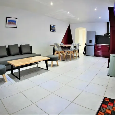 Le Salsero T4 De 93m2 En Centre Avec Billard Clim Prime Video Wifi Fibre