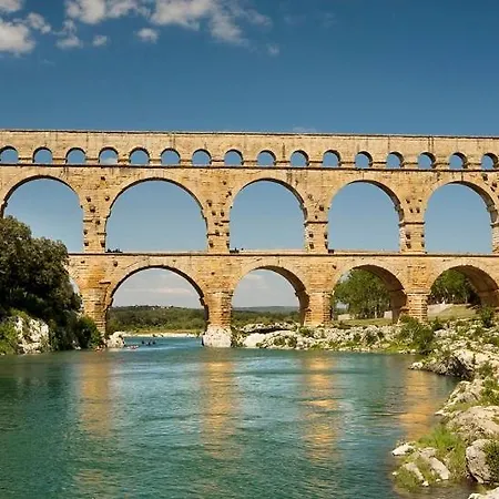 Le Salsero T4 De 93m2 En Centre Avec Billard Clim Prime Video Wifi Fibre *