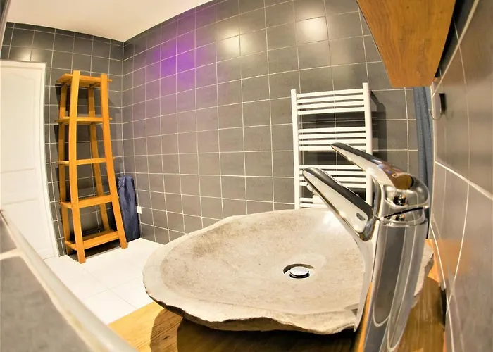 شقة Le Salsero T4 De 93m2 En Centre Avec Billard Clim Prime Video Wifi Fibre