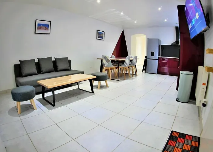 Le Salsero T4 De 93m2 En Centre Avec Billard Clim Prime Video Wifi Fibre